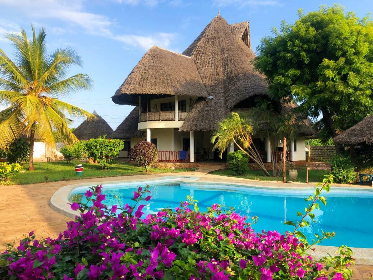 Diani-Paradise-Villas 디아니 해변 외부 사진